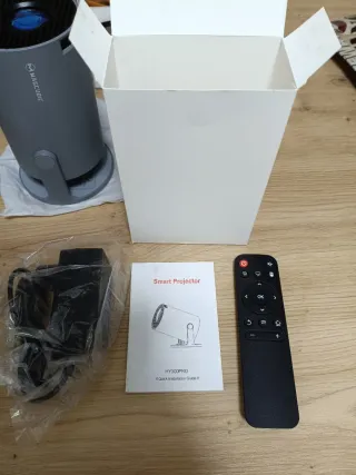 Mini proyector MAGCUBIC WiFi Nuevo