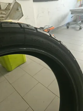 Pirelli STR 150-70-18 e 90-90-21
