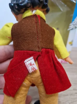 Vecchia bambola Heidi di giocattoli Vicma in scatola