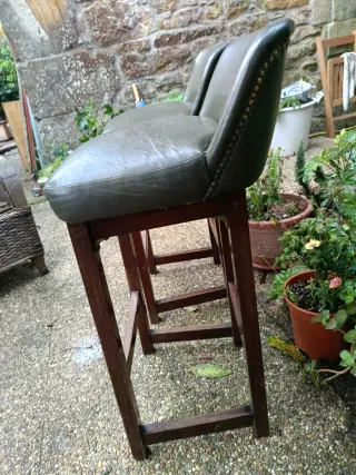 2 Sgabelli in Legno Vintage