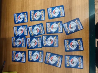 Lotto 71 carte Pokemon