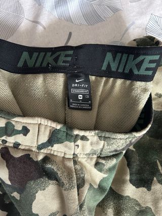 Pantalón chándal Nike Camuflaje Talla M