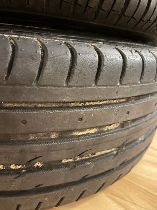 Llantas 17 4x100 con neumáticos