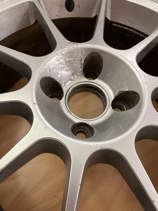 Llantas 17 4x100 con neumáticos