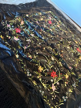 Scialle Sardo Ricamato 112x112