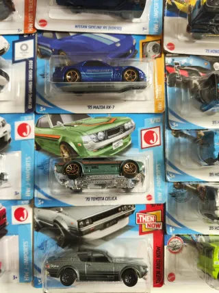 12 Hot wheels  japoneses antigos