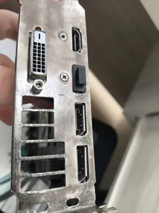 Tarjeta Gráfica AMD RX 580 8GB + Disipador