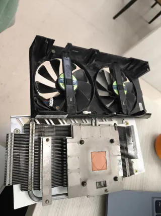 Tarjeta Gráfica AMD RX 580 8GB + Disipador