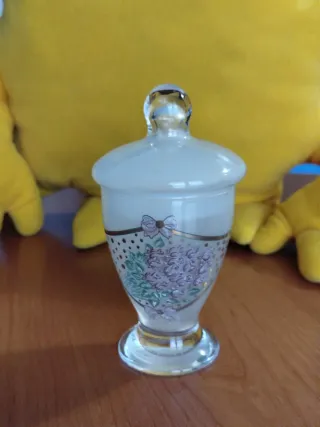 Barattolo in vetro decorato con coperchio
