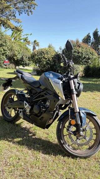 Honda CBF 125 2023 Negra/Plata