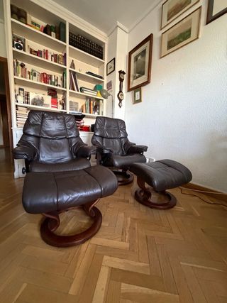 Poltrone Stressless con Pouf Marrone