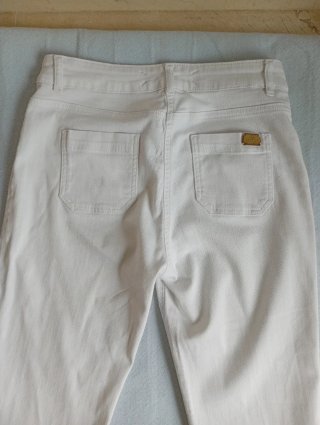 Pantalones blancos