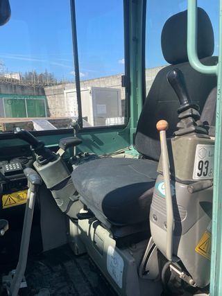 Excavadora Yanmar vio 25