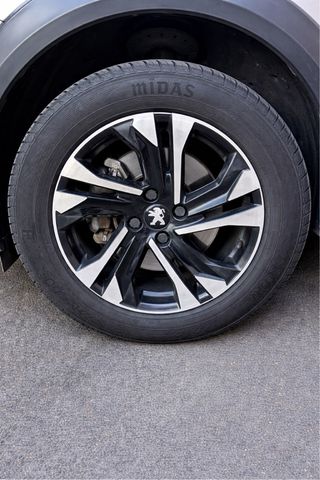 Peugeot e-2008 2022