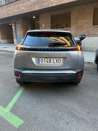 Peugeot e-2008 2022