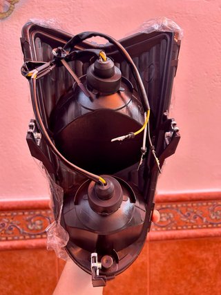 Faro Quad Delantero.