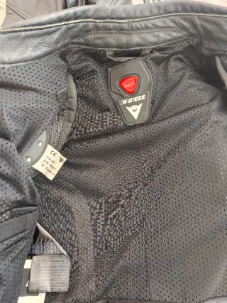 Mono Dainese Talla 44