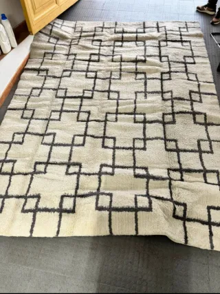 Alfombra grande diseño geométrico