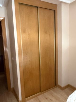 Puertas correderas madera armario