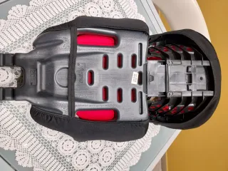Seggiolino auto Family Primo rosso/grigio