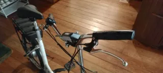 Bicicleta Eléctrica Plegable Blanca