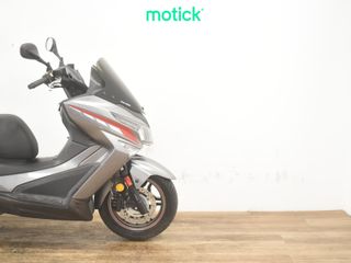 KYMCO GRAND DINK 125 (ESCAPE HOMOLOGADO) SE DA EL ORIGINAL