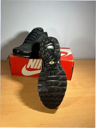 Nike Air Max Plus TN Triple Black Taglia 39