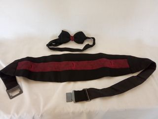 Conjunto Vintage de Pajarita y Fajín Negro/Burdeos