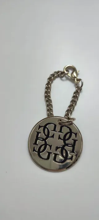 Colgante Guess plateado