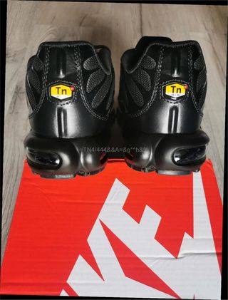 Nike Air Max TN Plus Taglia 37.5