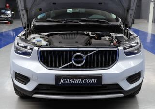 Volvo XC40 2021