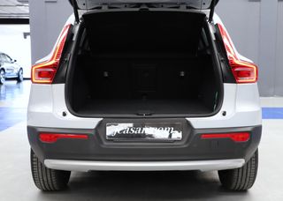 Volvo XC40 2021