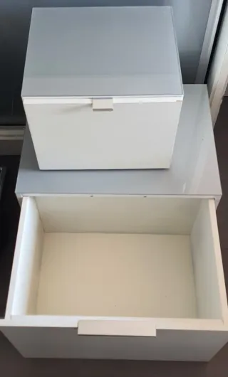 Cómoda 2 cajones cristal y madera