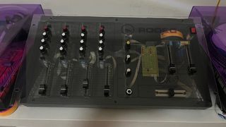 Frontal Rodec BX-9 Transparente