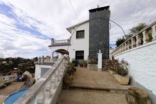 Chalet en venta en Torrelles de Llobregat