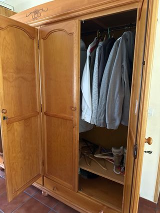 Armario de pino 4 puertas