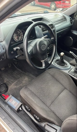 Lexus IS200 2004
