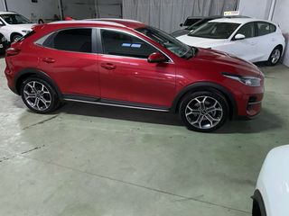 Kia Rojo