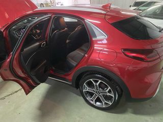 Kia Rojo