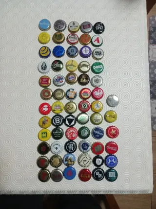 Vendo lotto di 66 lattine a 0,25 o anche in cambio