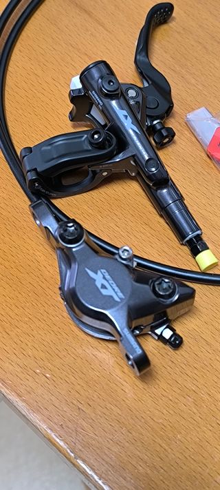 Freno Shimano XT M8100 Delantero Nuevo