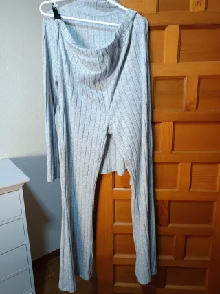 Conjunto premamá gris de canalé