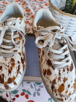 BIMBA Y LOLA Deportivas Piel Pelo Animal Print