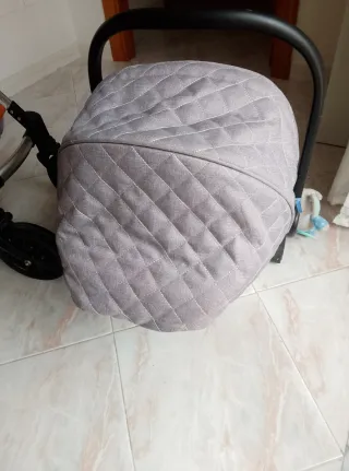 Carrozzina Moni Alma con ovetto grigio