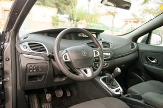 Renault Grand Scénic Emotion dCi 110 5 plazas eco2