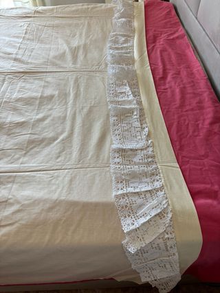Lençol de algodão com faixa em renda