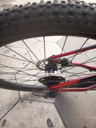 Bicicleta Todoterreno Roja Conway