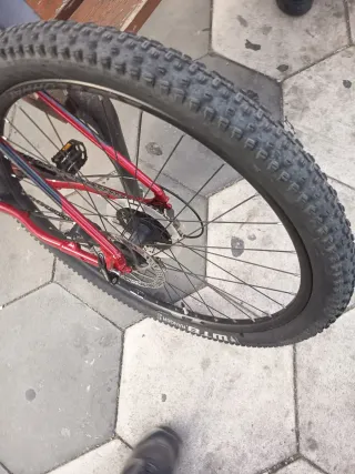 Bicicleta Todoterreno Roja Conway