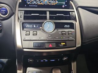 Lexus NX 2.5 300h Business Navigation 2WD