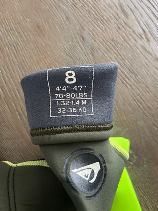 Neopreno Quiksilver corto talla 8